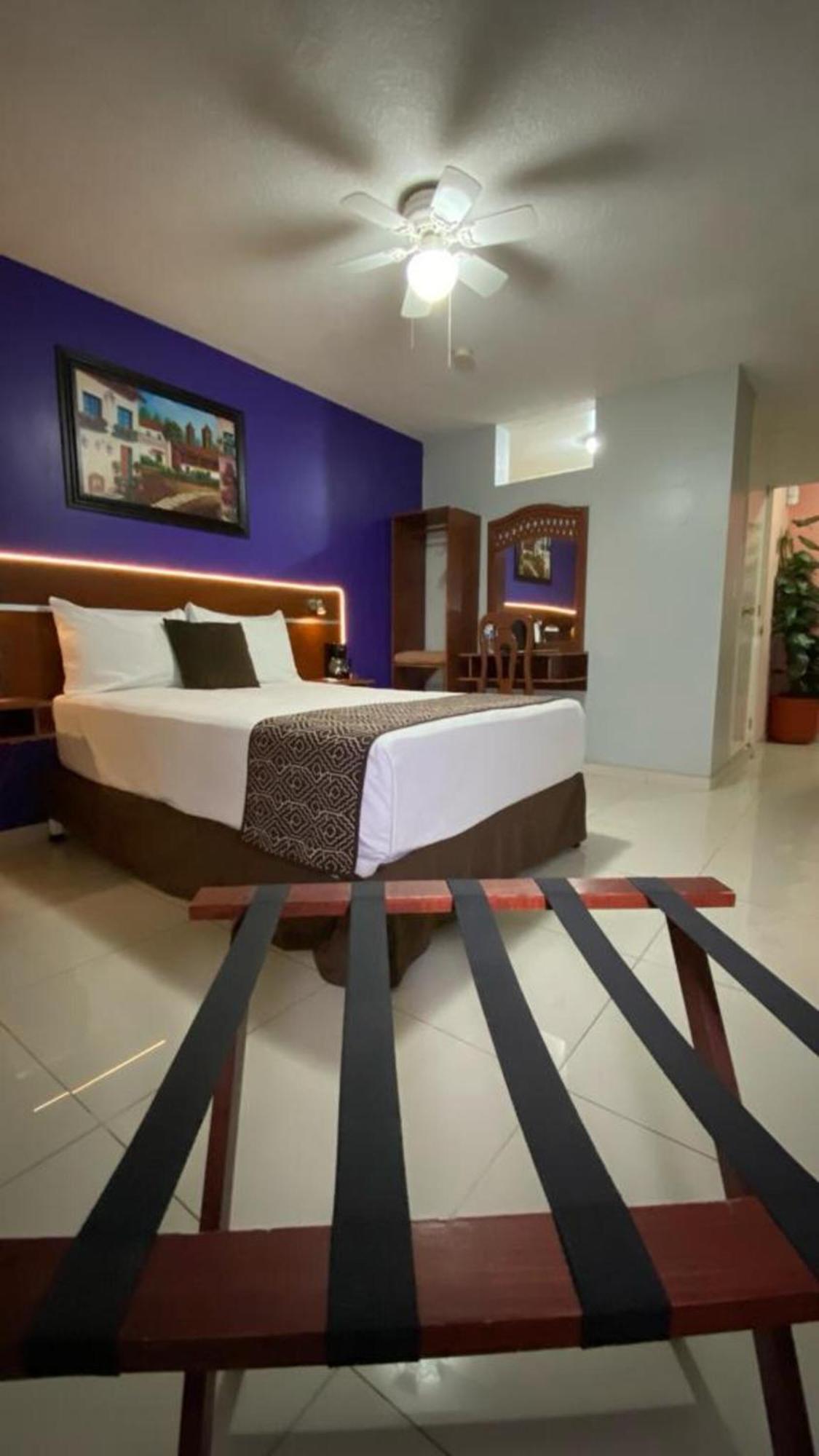 Hotel Ana Isabel Zamora  Esterno foto