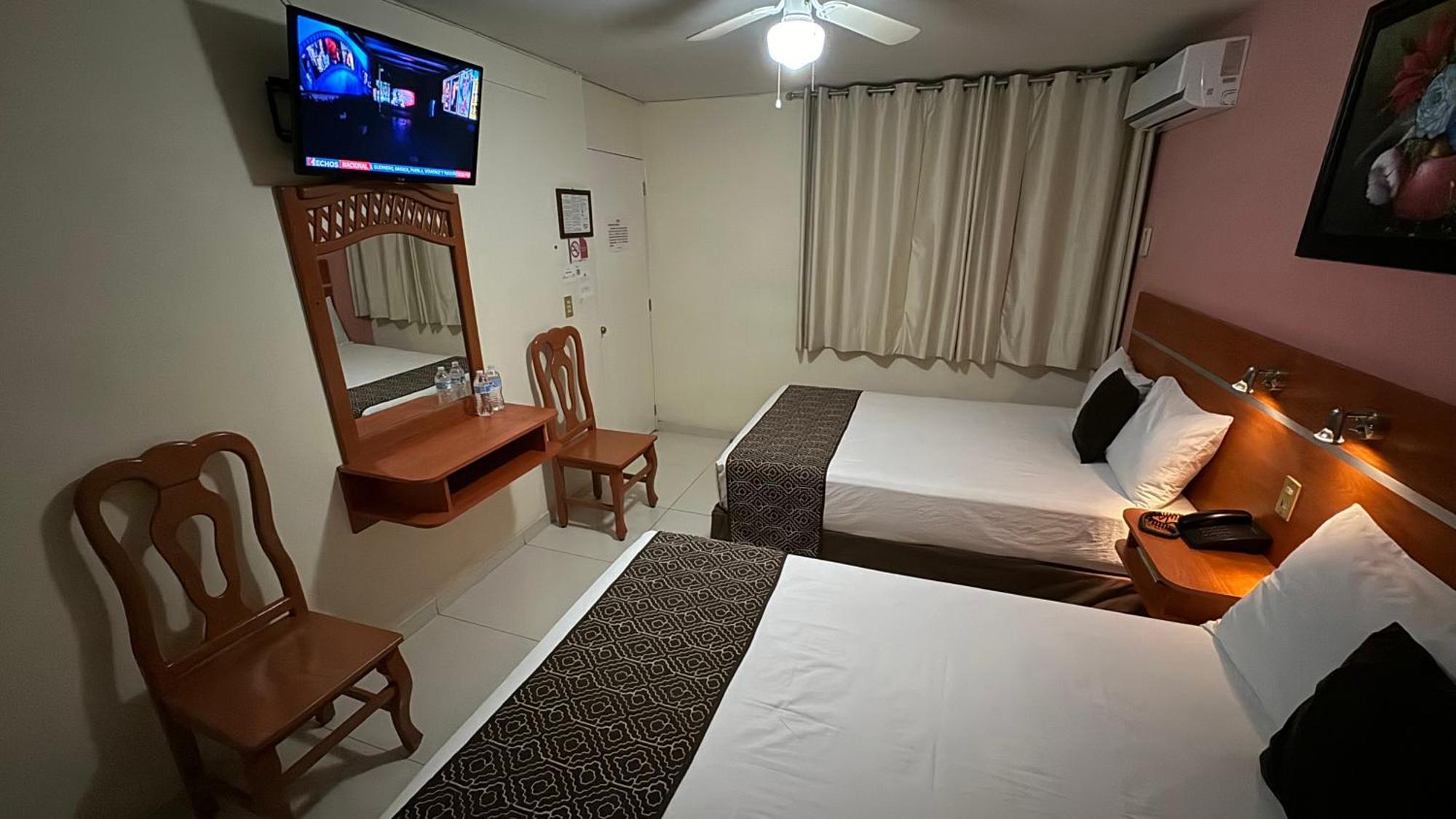 Hotel Ana Isabel Zamora  Esterno foto